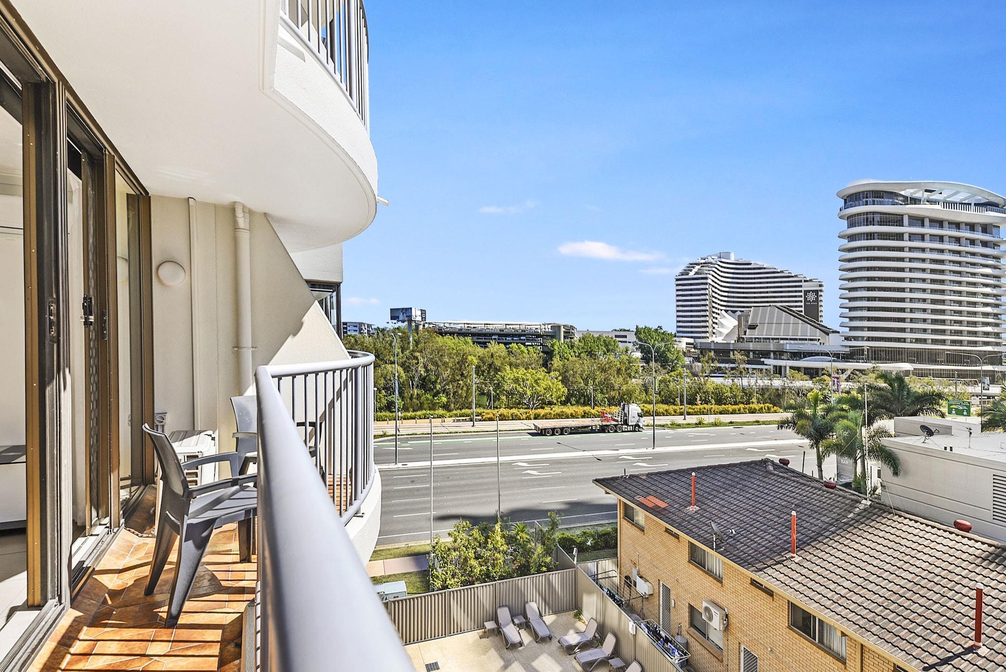 Broadbeach Travel Inn Apartments Gold Coast Eksteriør billede