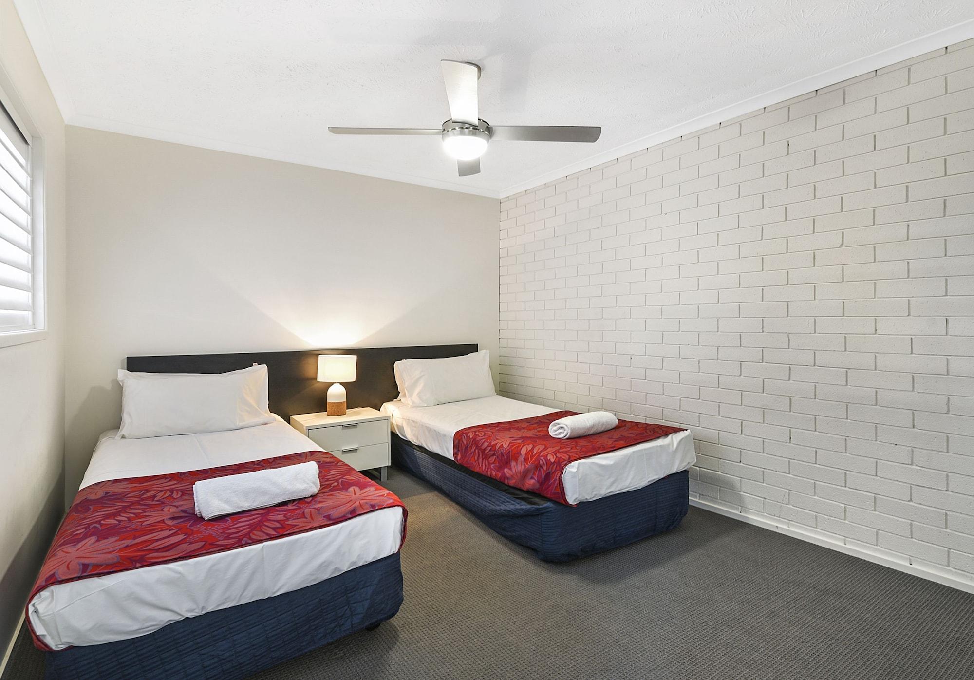 Broadbeach Travel Inn Apartments Gold Coast Eksteriør billede