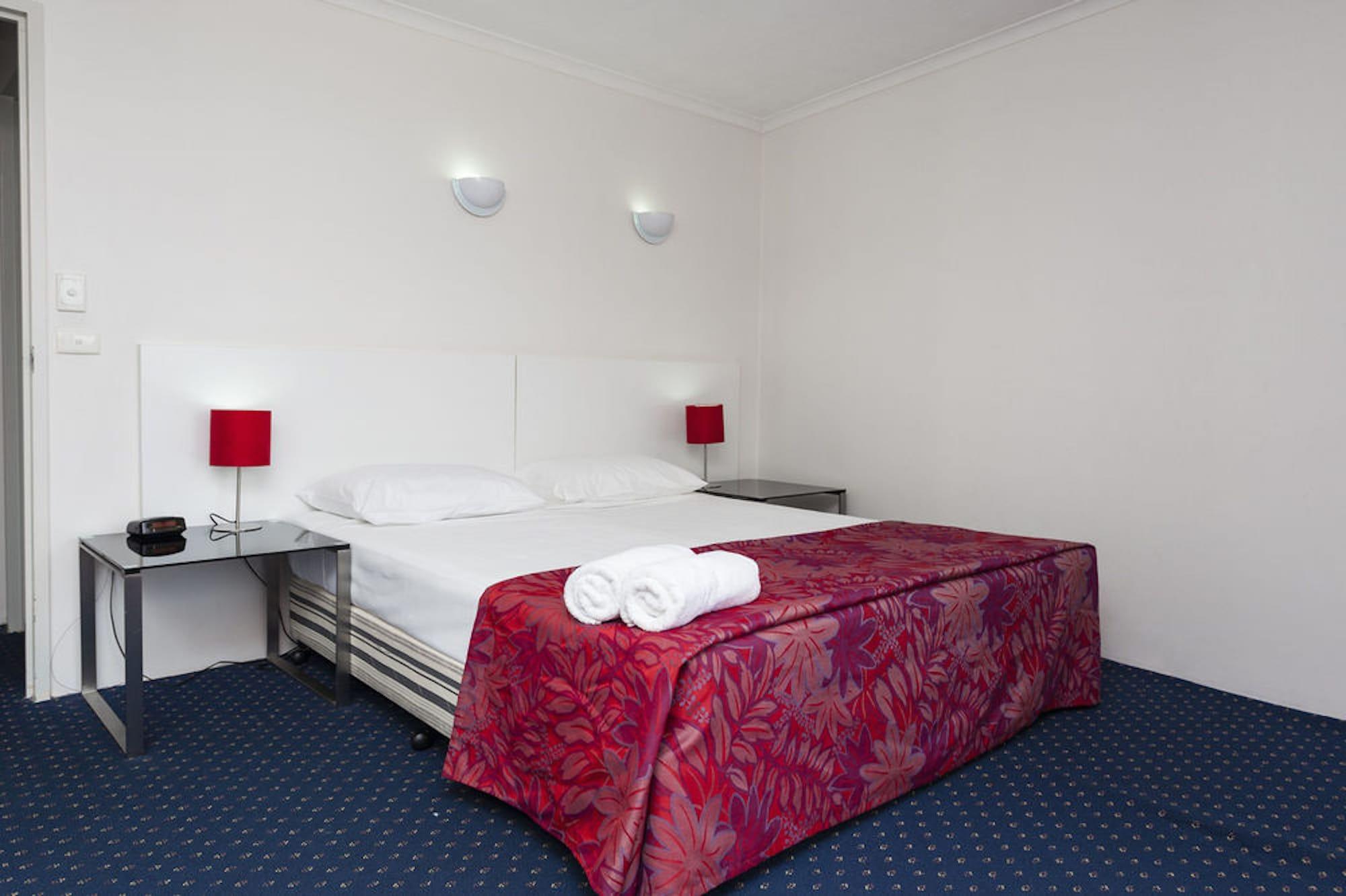 Broadbeach Travel Inn Apartments Gold Coast Eksteriør billede