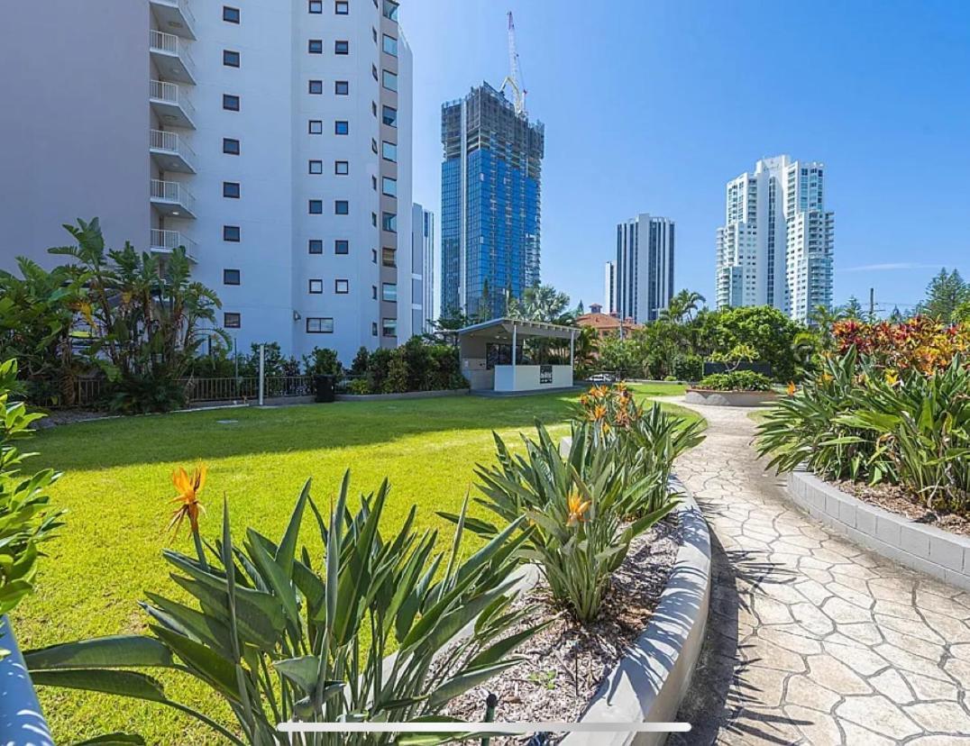Broadbeach Travel Inn Apartments Gold Coast Eksteriør billede