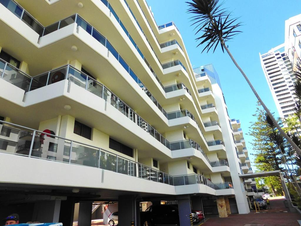 Broadbeach Travel Inn Apartments Gold Coast Eksteriør billede