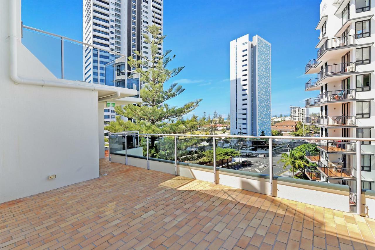 Broadbeach Travel Inn Apartments Gold Coast Eksteriør billede